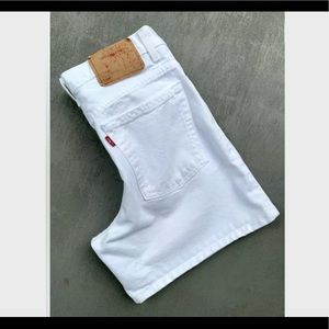 Hi-rise Levi’s 555 White-washed Denim Shorts